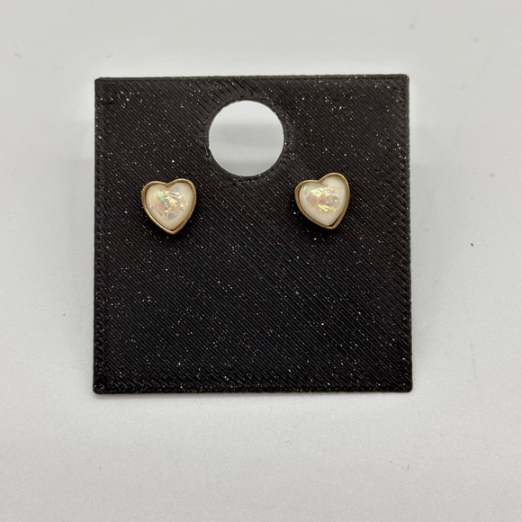 Fashion Studs - Picture 6 of 8